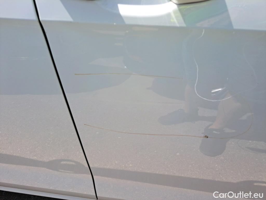  Volkswagen  Golf  VII Berlina e-35kWh #9