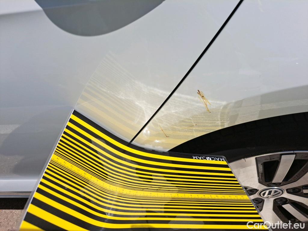  Volkswagen  Golf  VII Berlina e-35kWh #1