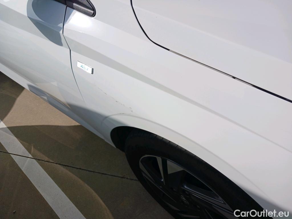  Hyundai  i20 HYUNDAI  / 2020 / 5P / berlina con portón 1.0 TGDI 74kW (100CV) 48V Tecno #3