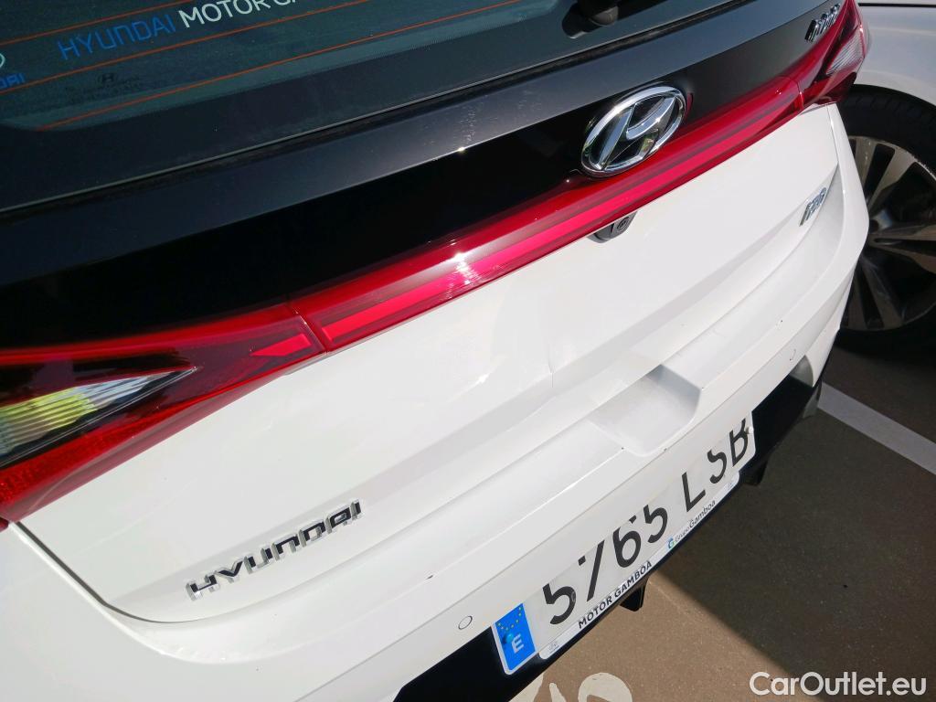  Hyundai  i20 HYUNDAI  / 2020 / 5P / berlina con portón 1.0 TGDI 74kW (100CV) 48V Tecno #1