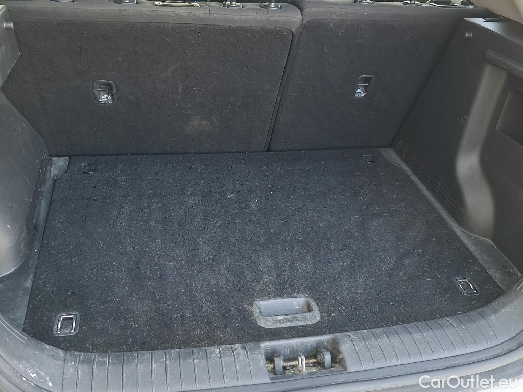  Hyundai  Konna HYUNDAI Kona / 2017 / 5P / todoterreno 1.6 GDI HEV Klass DT #9