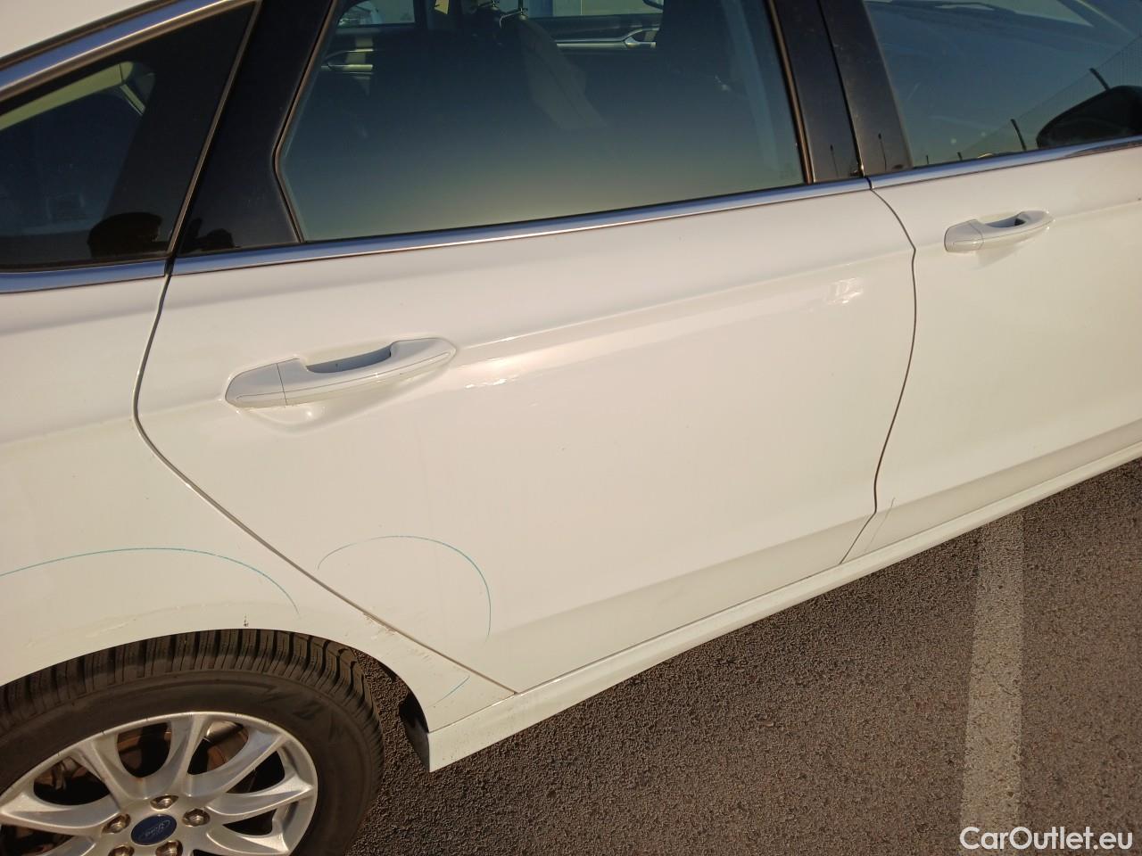  Ford  Mondeo FORD  / 2014 / 5P / berlina con portón 2.0 TDCi 110kW PowerShift Trend #24