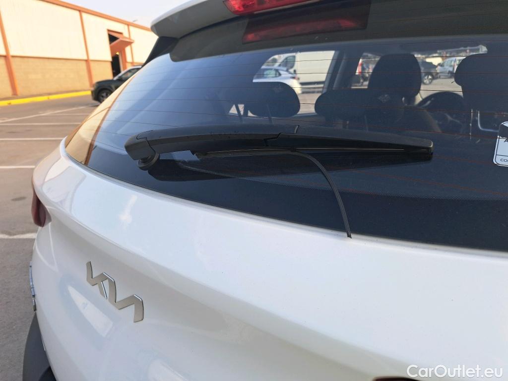  KIA  STONIC KIA  / 2017 / 5P / todoterreno 1.0 T-GDi 74kW MHEV iMT Concept Plus(SL)(SP) #7