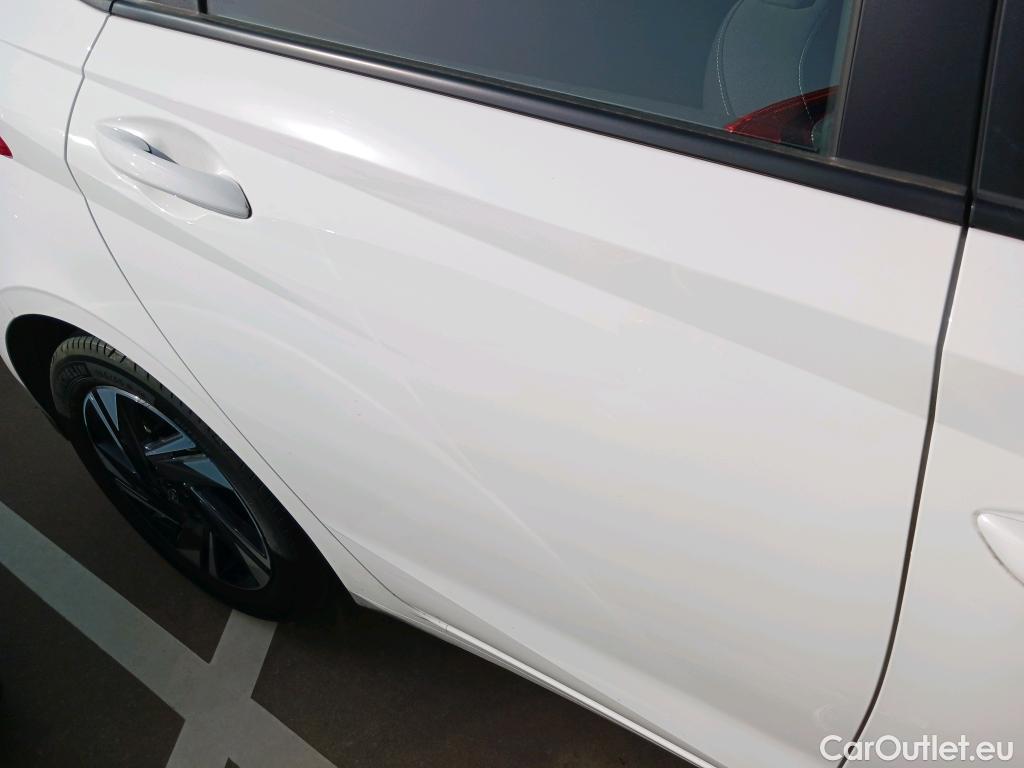  Hyundai  i20 HYUNDAI  / 2020 / 5P / berlina con portón 1.0 TGDI 74kW (100CV) 48V Tecno #22