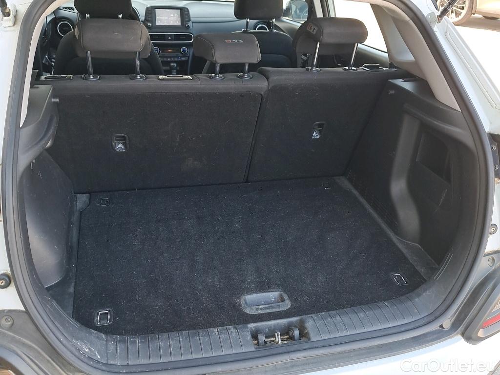  Hyundai  Konna HYUNDAI Kona / 2017 / 5P / todoterreno 1.6 GDI HEV Klass DT #3
