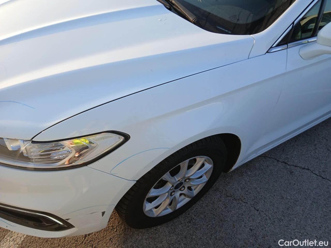  Ford  Mondeo FORD  / 2014 / 5P / berlina con portón 2.0 TDCi 110kW PowerShift Trend #10