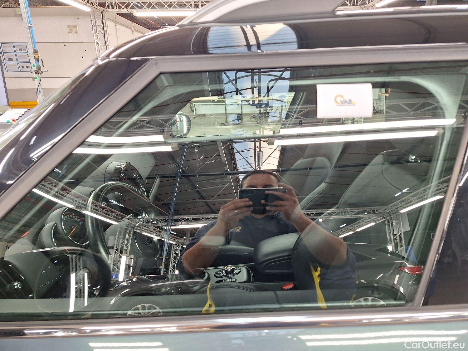  Mini  Countryman MINI, Mini  '16, Mini  Cooper S E ALL4 AT 5d #35