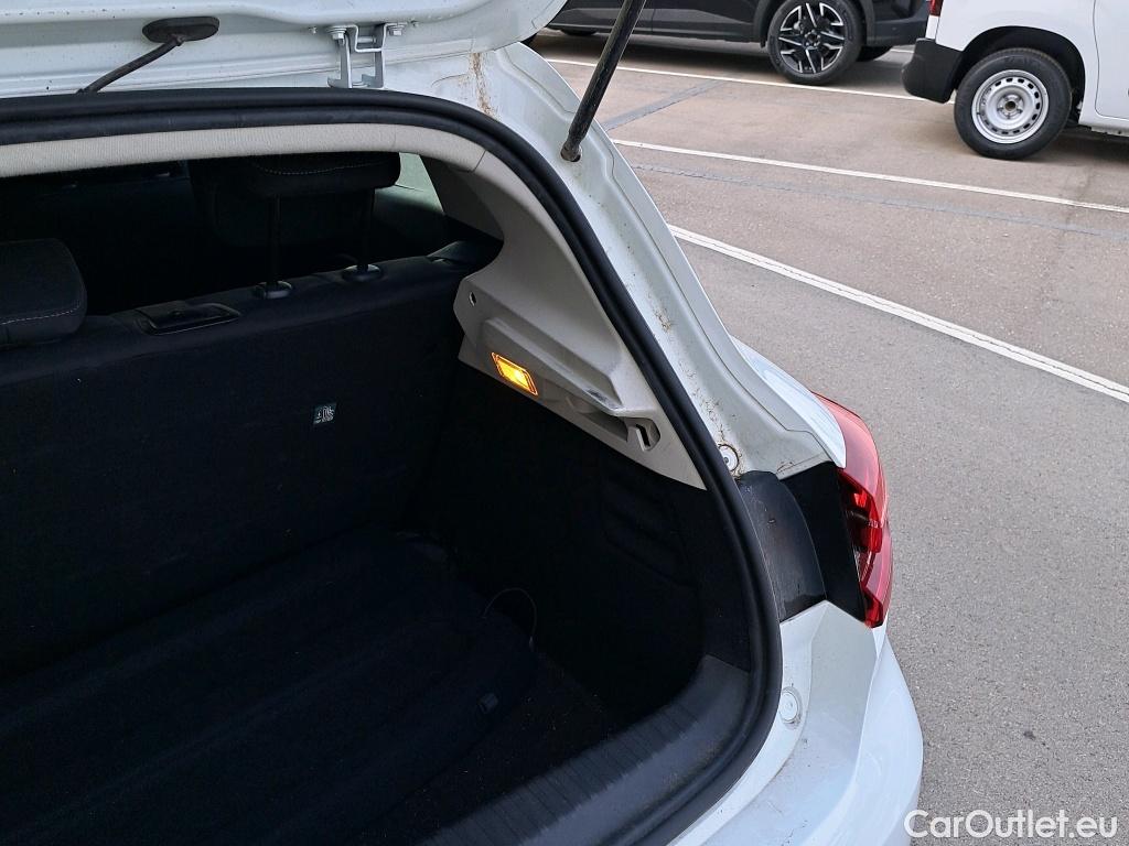  Renault  Clio  V Intens 1.6 E-TECH Hybrid 140CV ATV E6d #13