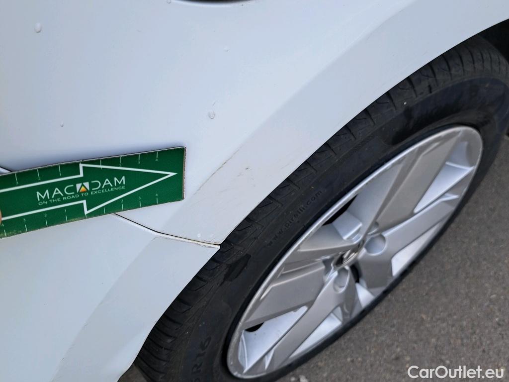  Renault  Clio  V Intens 1.6 E-TECH Hybrid 140CV ATV E6d #12