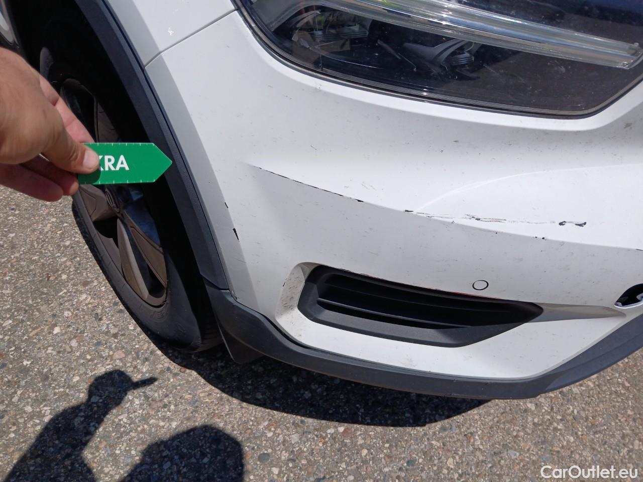  Volvo  XC 40 XC40 Momentum Core 2WD 1.5 130CV MT6 E6d #11