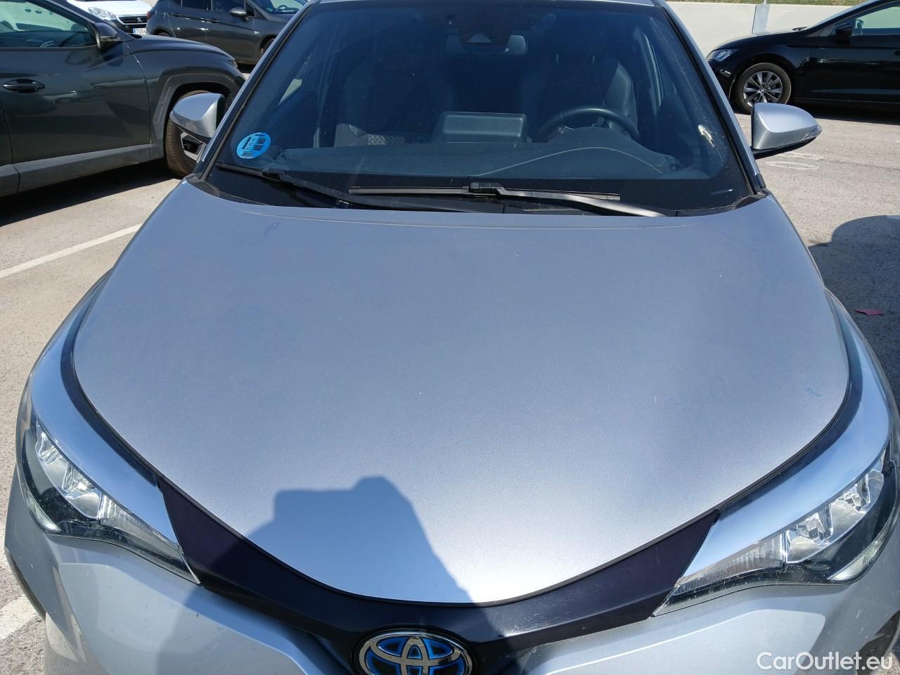  Toyota  C-HR TOYOTA  / 2019 / 5P / todoterreno 1.8 125H Advance #9