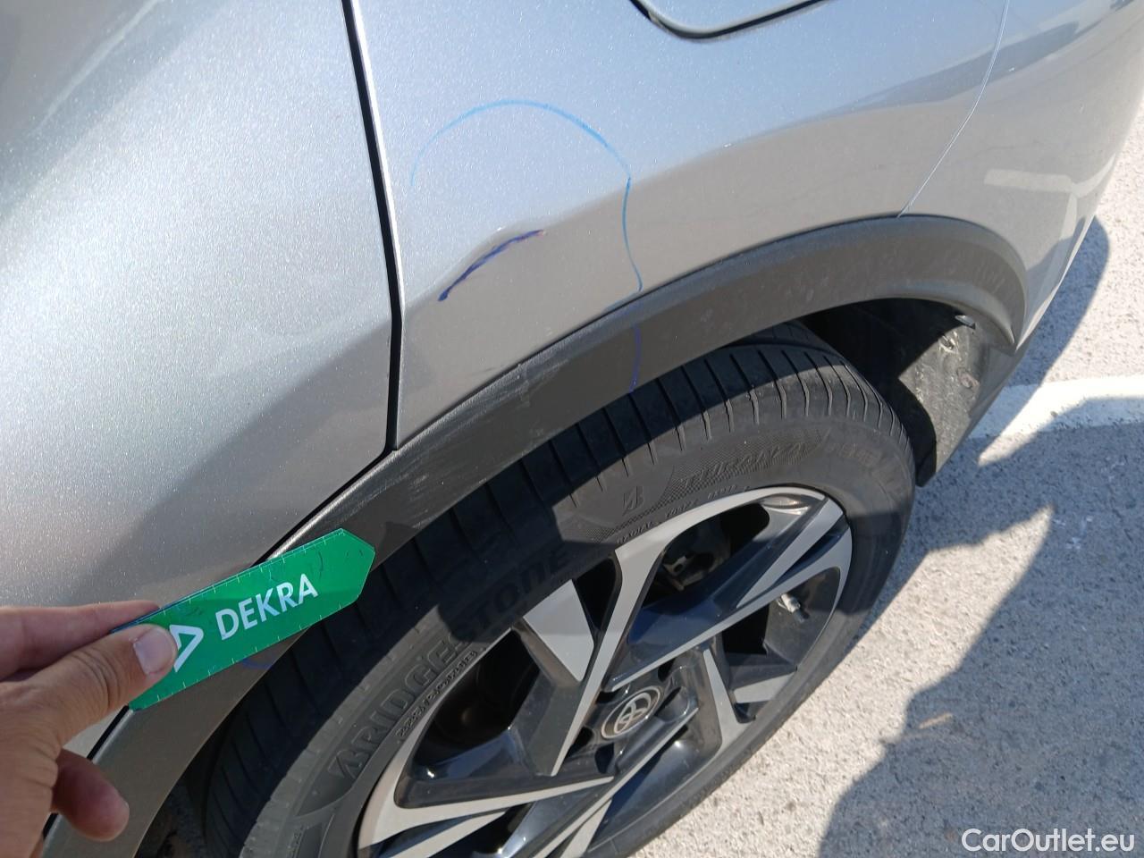  Toyota  C-HR TOYOTA  / 2019 / 5P / todoterreno 1.8 125H Advance #16