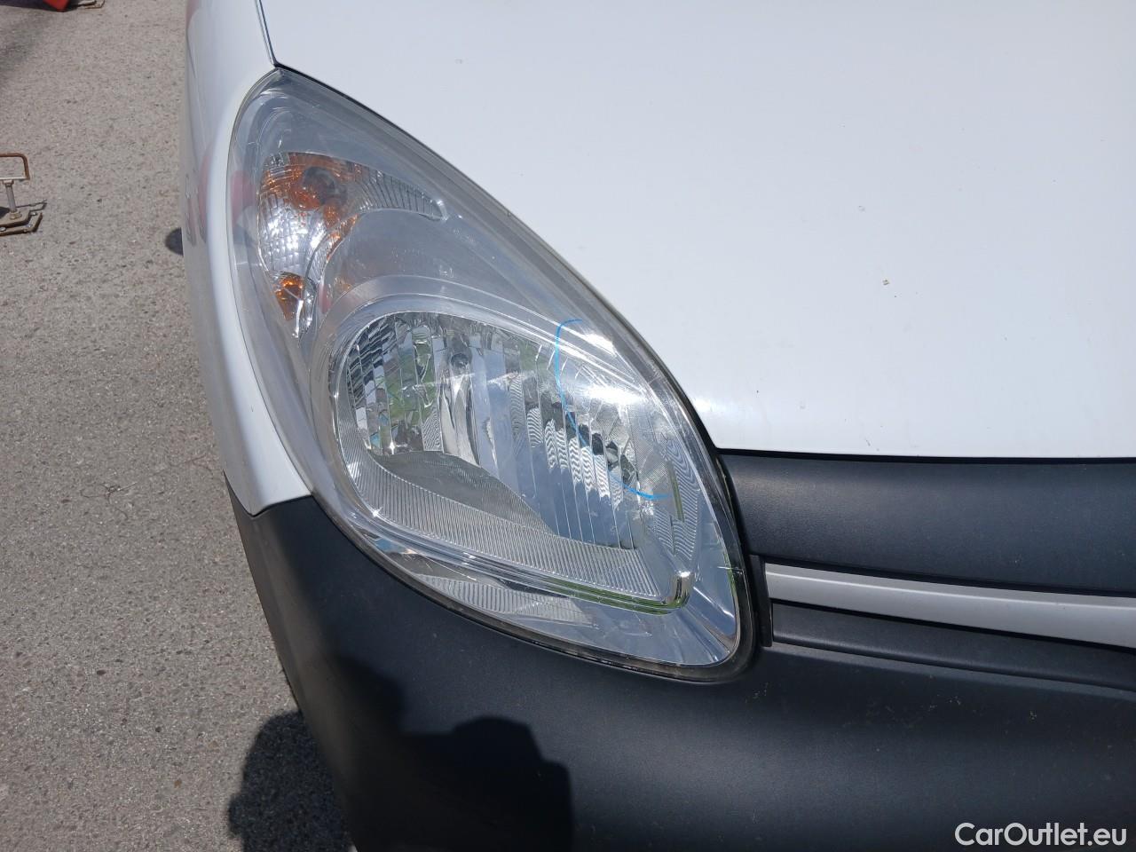  Renault  Kangoo  II Furgón Professional 1.5 dCi 95CV MT6 E6dT #19