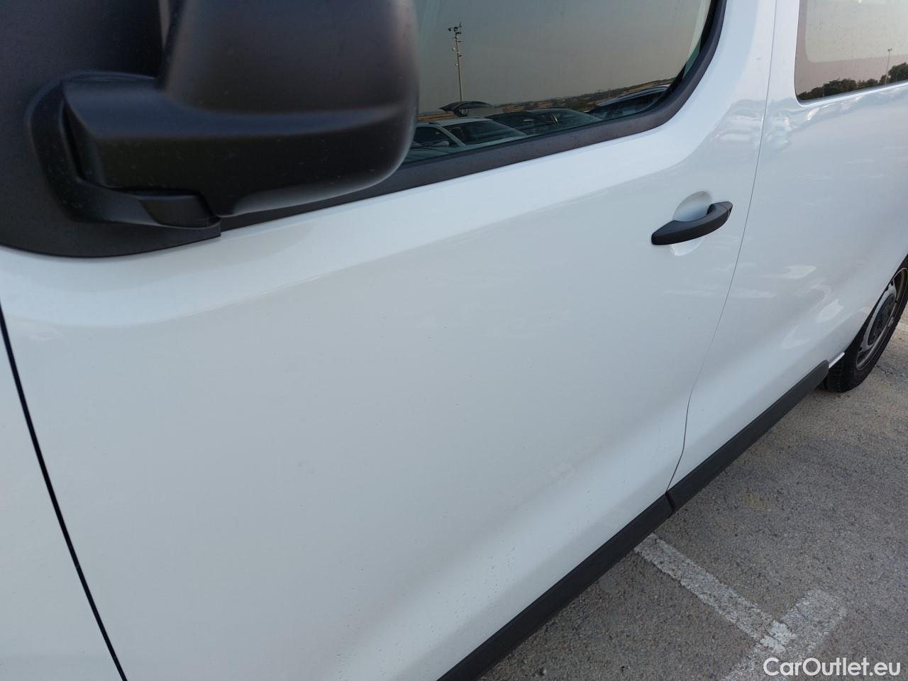  Peugeot  Expert  Combi Standard 1.5 HDI 120CV MT6 E6d #2