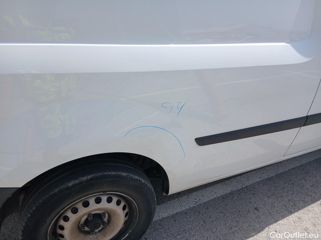  Renault  Kangoo  II Furgón Professional 1.5 dCi 95CV MT6 E6dT #18