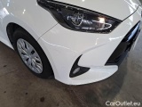  Toyota  Yaris TOYOTA  / 2020 / 5P / BERLINA HYBRID BUSINESS MY22 #33