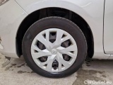  Toyota  Yaris TOYOTA  / 2017 / 5P / BERLINA 1.5 HYBRID BUSINESS #20