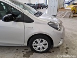  Toyota  Yaris TOYOTA  / 2017 / 5P / BERLINA 1.5 HYBRID BUSINESS #53