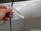  Toyota  Yaris TOYOTA  / 2017 / 5P / BERLINA 1.5 HYBRID BUSINESS #86