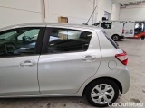  Toyota  Yaris TOYOTA  / 2017 / 5P / BERLINA 1.5 HYBRID BUSINESS #84