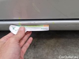 Toyota  Yaris TOYOTA  / 2017 / 5P / BERLINA 1.5 HYBRID BUSINESS #95
