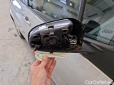  Toyota  Yaris TOYOTA  / 2017 / 5P / BERLINA 1.5 HYBRID BUSINESS #100