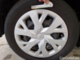  Toyota  Yaris TOYOTA  / 2017 / 5P / BERLINA 1.5 HYBRID BUSINESS #105