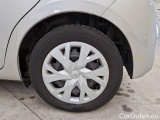  Toyota  Yaris TOYOTA  / 2017 / 5P / BERLINA 1.5 HYBRID BUSINESS #106