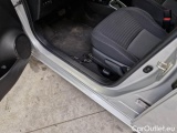  Toyota  Yaris TOYOTA  / 2017 / 5P / BERLINA 1.5 HYBRID BUSINESS #108