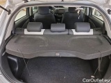  Toyota  Yaris TOYOTA  / 2017 / 5P / BERLINA 1.5 HYBRID BUSINESS #124