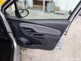  Toyota  Yaris TOYOTA  / 2017 / 5P / BERLINA 1.5 HYBRID BUSINESS #131