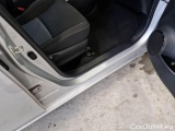 Toyota  Yaris TOYOTA  / 2017 / 5P / BERLINA 1.5 HYBRID BUSINESS #134