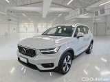  Volvo  XC 40 VOLVO XC40 / 2017 / 5P / SUV T4 PLUG-IN HYBRID AUTO RECH INSCRIP EXPR 