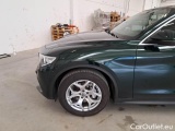  Alfa Romeo   STELVIO ALFA ROMEO / 2017 / 5P / SUV 2.2 TURBO DIESEL 190CV AT8 Q4 BUSINESS #95