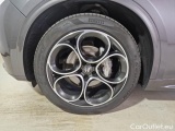  Alfa Romeo   STELVIO ALFA ROMEO / 2017 / 5P / SUV 2.2 TD 210 CV VELOCE AT8 Q4 #18