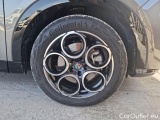  Alfa Romeo  TONALE ALFA ROMEO  / 2022 / 5P / SUV 1.5 160CV HYBRID TCT7 TI #17
