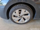  Volkswagen  Golf  VOLKSWAGEN / 2019 / 5P / BERLINA 1.5 ETSI EVO ACT STYLE DSG #52