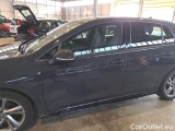  Volkswagen  Golf  VOLKSWAGEN / 2019 / 5P / BERLINA 1.5 ETSI EVO ACT 110KW R-LINE DSG #63