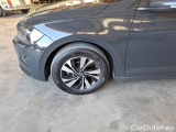  Volkswagen  Polo VOLKSWAGEN  / 2017 / 5P / BERLINA 1.0 TSI BUSINESS COMFORTLINE #123