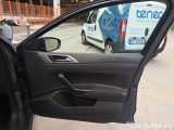  Volkswagen  Polo VOLKSWAGEN  / 2017 / 5P / BERLINA 1.0 TSI BUSINESS COMFORTLINE #142