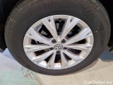  Volkswagen  Tiguan VOLKSWAGEN  / 2016 / 5P / SUV 2.0 TDI SCR 110KW BUSINESS BMT DSG #76