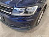  Volkswagen  Tiguan VOLKSWAGEN  / 2016 / 5P / SUV 2.0 TDI SCR 110KW BUSINESS BMT DSG #30