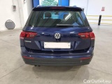  Volkswagen  Tiguan VOLKSWAGEN  / 2016 / 5P / SUV 2.0 TDI SCR 110KW BUSINESS BMT DSG #56