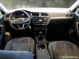  Volkswagen  Tiguan VOLKSWAGEN  / 2020 / 5P / SUV 1.5 TSI ACT 96KW LIFE #3