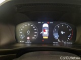  Volvo  XC 40 VOLVO XC40 / 2017 / 5P / SUV T2 MOMENTUM CORE #4