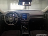  Volvo  XC 40 VOLVO XC40 / 2017 / 5P / SUV T2 MOMENTUM CORE #3