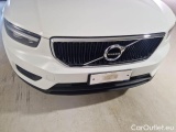  Volvo  XC 40 VOLVO XC40 / 2017 / 5P / SUV T2 MOMENTUM CORE #26
