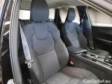  Volvo  XC60 VOLVO  / 2021 / 5P / SUV B4 D AWD AUTOMATICO MOMENTUM PRO #13