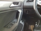 Volkswagen  Tiguan 2.0 TDI SCR Life   Manual Diesel  54 #15