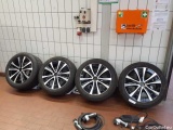  Mercedes  E-Klasse 300 de T 9G-TRONIC Avantgarde Automatic Diesel/Electric  83 #11